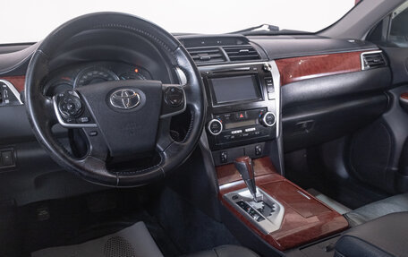 Toyota Camry, 2013 год, 1 799 000 рублей, 8 фотография