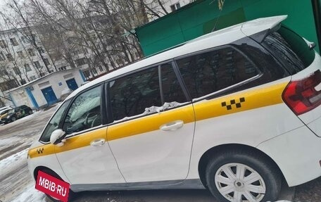 Citroen C4 Picasso II рестайлинг, 2017 год, 1 000 000 рублей, 4 фотография