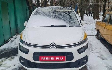 Citroen C4 Picasso II рестайлинг, 2017 год, 1 000 000 рублей, 2 фотография