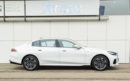 BMW 5 серия, 2024 год, 9 790 000 рублей, 5 фотография