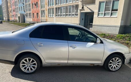 Volkswagen Jetta VI, 2009 год, 590 000 рублей, 2 фотография
