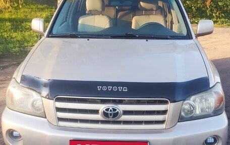 Toyota Highlander III, 2004 год, 1 050 000 рублей, 4 фотография