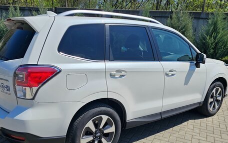 Subaru Forester, 2018 год, 2 300 000 рублей, 6 фотография