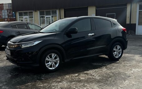 Honda Vezel, 2018 год, 1 970 000 рублей, 3 фотография