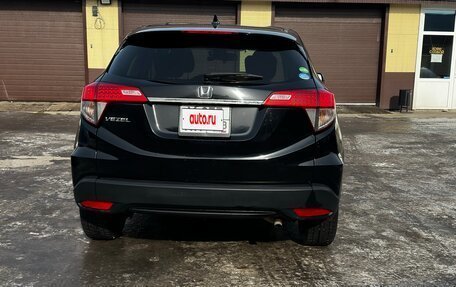 Honda Vezel, 2018 год, 1 970 000 рублей, 2 фотография