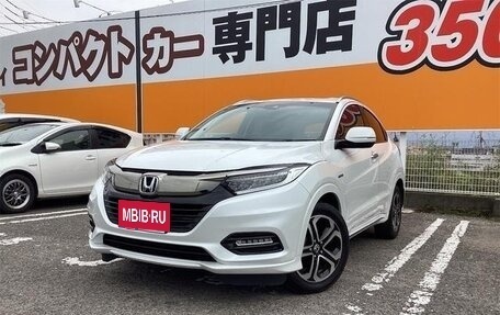 Honda Vezel, 2018 год, 1 800 000 рублей, 2 фотография