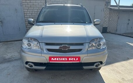 Chevrolet Niva I рестайлинг, 2013 год, 790 000 рублей, 2 фотография