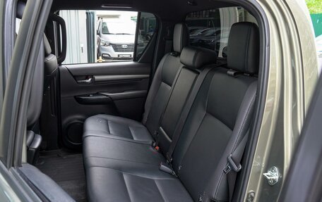 Toyota Hilux VIII, 2021 год, 5 800 000 рублей, 9 фотография