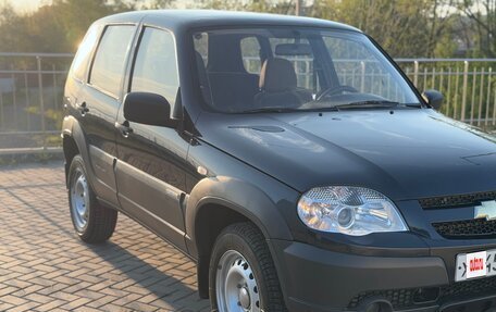 Chevrolet Niva I рестайлинг, 2013 год, 600 000 рублей, 2 фотография