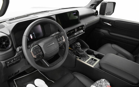 Toyota Land Cruiser Prado, 2025 год, 8 915 000 рублей, 12 фотография