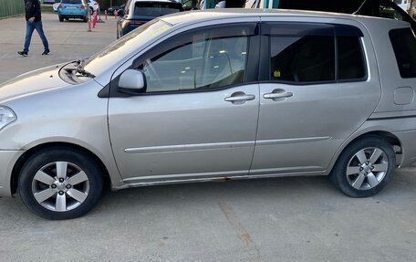 Toyota Raum II, 2003 год, 560 000 рублей, 2 фотография
