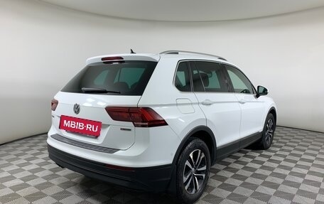 Volkswagen Tiguan II, 2019 год, 2 448 000 рублей, 5 фотография