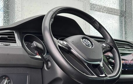 Volkswagen Tiguan II, 2018 год, 2 800 000 рублей, 11 фотография