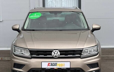 Volkswagen Tiguan II, 2018 год, 2 800 000 рублей, 2 фотография
