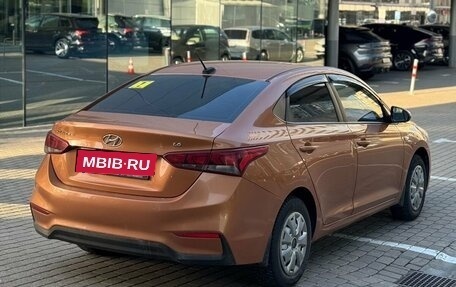 Hyundai Solaris II рестайлинг, 2018 год, 1 299 000 рублей, 3 фотография
