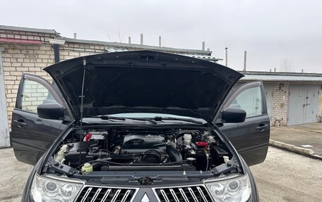 Mitsubishi Pajero Sport II рестайлинг, 2012 год, 1 500 000 рублей, 7 фотография