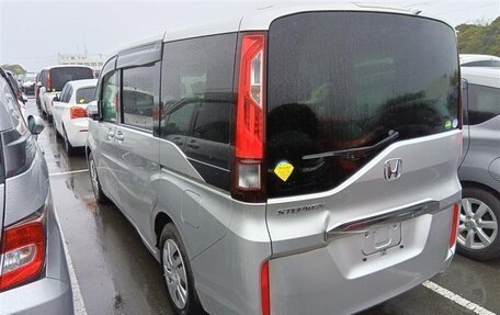 Honda Stepwgn IV, 2017 год, 1 280 000 рублей, 5 фотография
