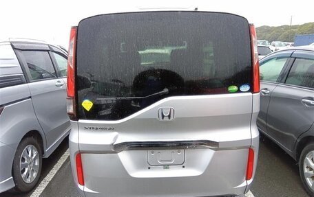 Honda Stepwgn IV, 2017 год, 1 280 000 рублей, 6 фотография