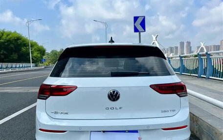 Volkswagen Golf VIII, 2022 год, 2 000 000 рублей, 4 фотография