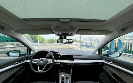 Volkswagen Golf VIII, 2022 год, 2 000 000 рублей, 12 фотография