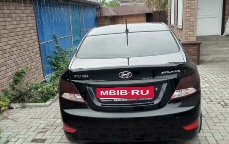 Hyundai Solaris II рестайлинг, 2011 год, 770 000 рублей, 3 фотография