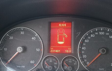 Volkswagen Touran III, 2006 год, 600 000 рублей, 8 фотография