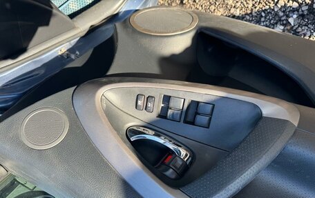 Toyota RAV4, 2006 год, 1 000 000 рублей, 8 фотография