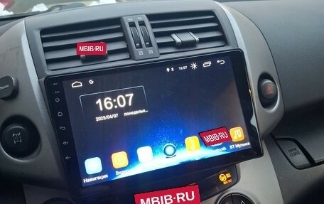 Toyota RAV4, 2006 год, 1 000 000 рублей, 11 фотография