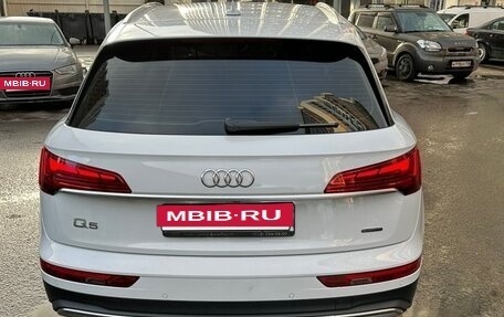 Audi Q5, 2021 год, 5 050 000 рублей, 28 фотография