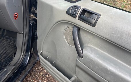 Ford Tourneo Connect I, 2003 год, 570 000 рублей, 11 фотография
