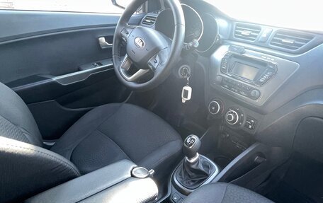 KIA Rio III рестайлинг, 2015 год, 950 000 рублей, 2 фотография