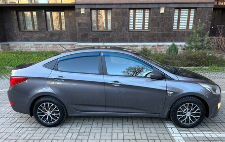 Hyundai Solaris II рестайлинг, 2016 год, 990 000 рублей, 4 фотография