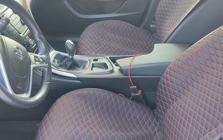 Opel Insignia II рестайлинг, 2011 год, 900 000 рублей, 11 фотография