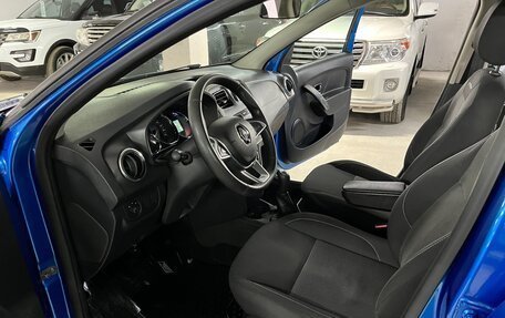Renault Logan II, 2018 год, 999 000 рублей, 11 фотография