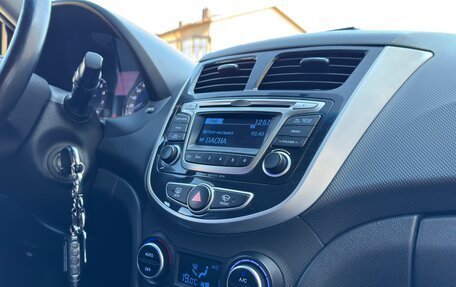 Hyundai Solaris II рестайлинг, 2014 год, 1 170 000 рублей, 14 фотография