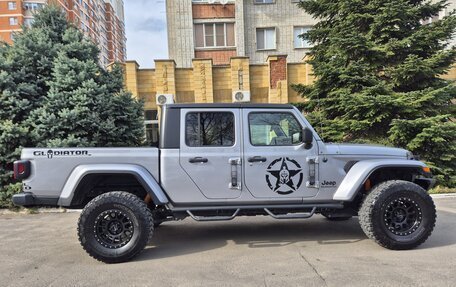 Jeep Gladiator, 2019 год, 5 500 000 рублей, 8 фотография