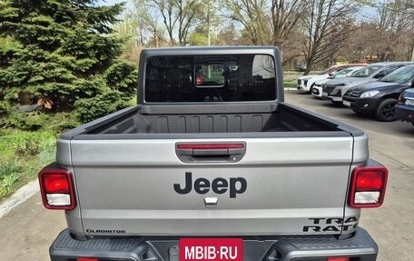 Jeep Gladiator, 2019 год, 5 500 000 рублей, 7 фотография
