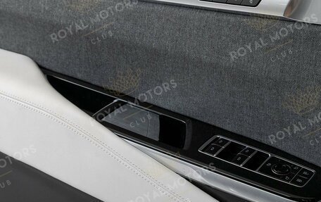 Cadillac Escalade V, 2025 год, 24 490 000 рублей, 18 фотография