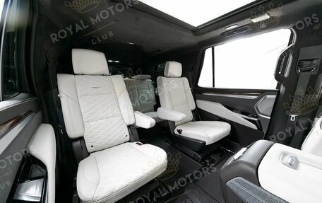 Cadillac Escalade V, 2025 год, 24 490 000 рублей, 21 фотография