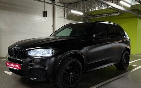 BMW X5, 2017 год, 5 400 000 рублей, 2 фотография