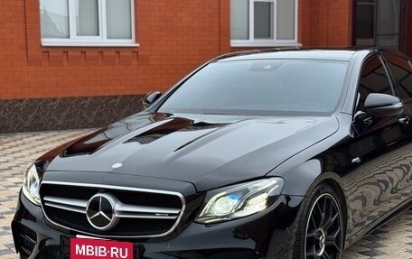 Mercedes-Benz E-Класс, 2016 год, 3 750 000 рублей, 3 фотография