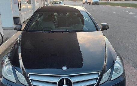Mercedes-Benz E-Класс, 2012 год, 1 550 000 рублей, 2 фотография