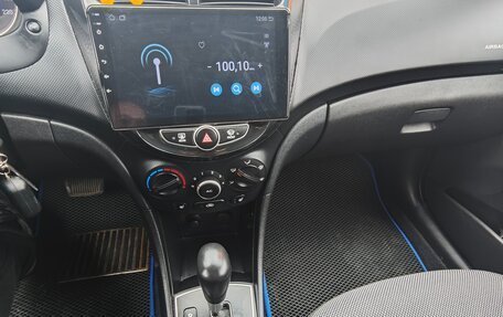 Hyundai Solaris II рестайлинг, 2013 год, 1 050 000 рублей, 11 фотография