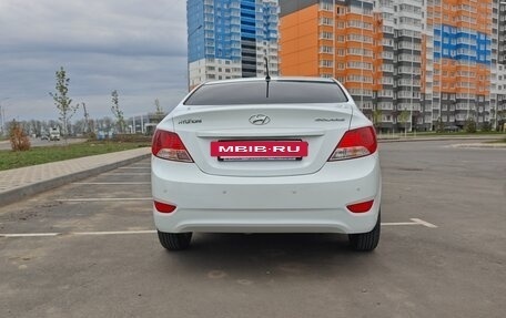 Hyundai Solaris II рестайлинг, 2013 год, 1 050 000 рублей, 6 фотография