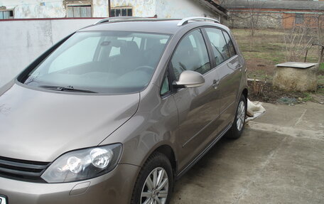 Volkswagen Golf Plus II, 2010 год, 530 000 рублей, 2 фотография