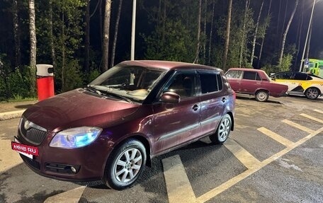 Skoda Fabia II, 2009 год, 595 000 рублей, 2 фотография