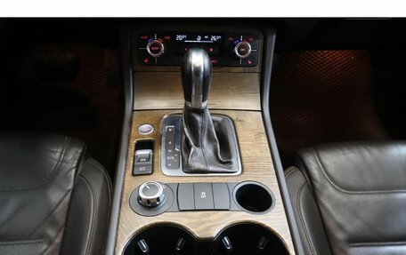 Volkswagen Touareg III, 2012 год, 2 449 000 рублей, 9 фотография