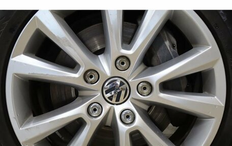 Volkswagen Touareg III, 2012 год, 2 449 000 рублей, 18 фотография
