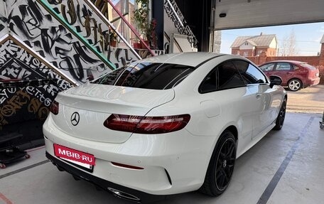 Mercedes-Benz E-Класс, 2019 год, 3 700 000 рублей, 3 фотография