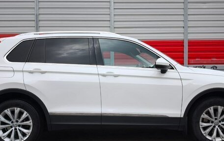 Volkswagen Tiguan II, 2017 год, 2 300 000 рублей, 5 фотография